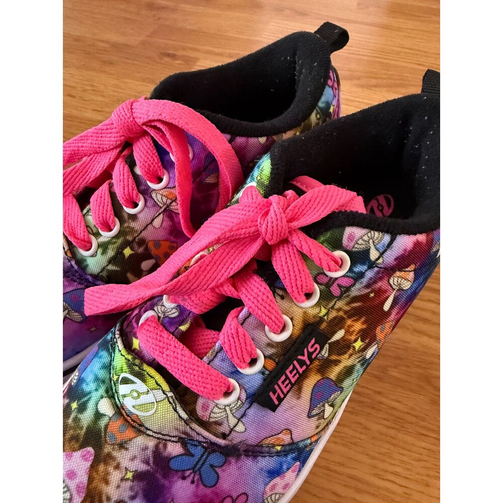 Heely's Sneaker Youth Size 3 - Picture 4 of 8
